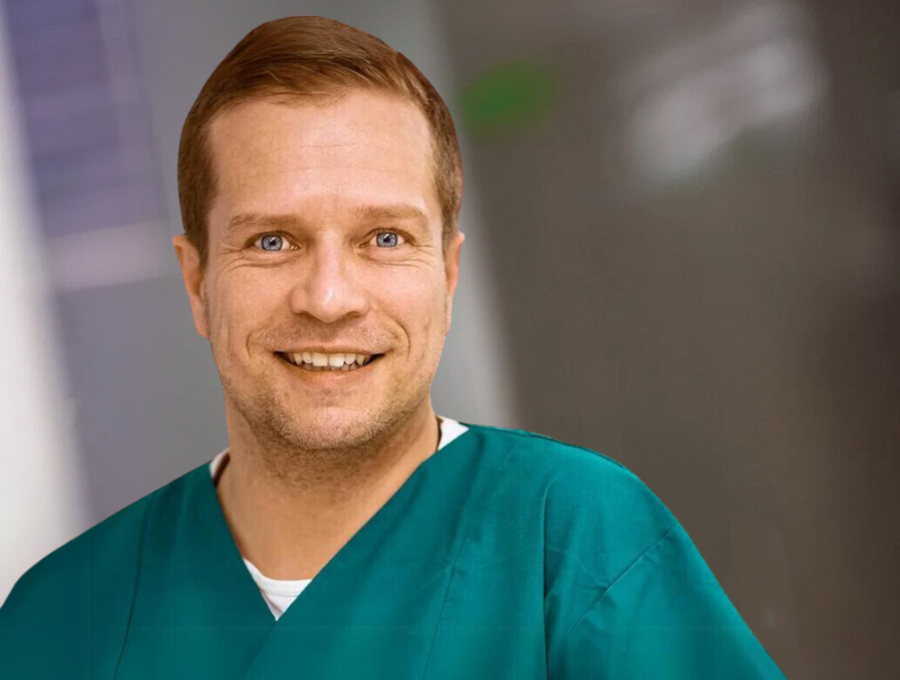 Professional Education A photo of Dr. Christoph Dröseler.